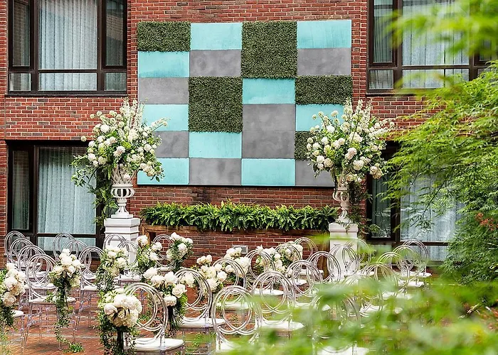 Top Boston Hotels at Downtown Waterfront