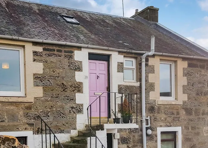 Top Burntisland Hotels B&B for Cozy Seaside Stays