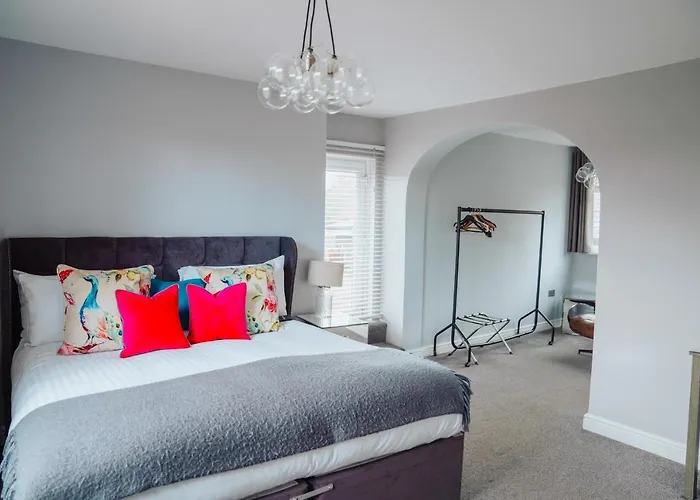 Top Dog Friendly Hotels in Stourbridge