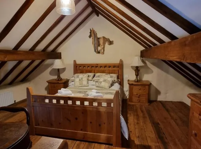 Top Hotels Near Castlerock Beach for All Budgets