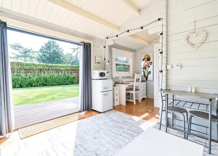 Best Hotels in Denham Village, United Kingdom