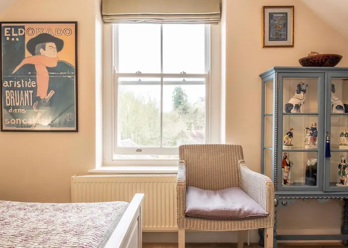 Affordable Accommodations in Charming Bruton, Somerset