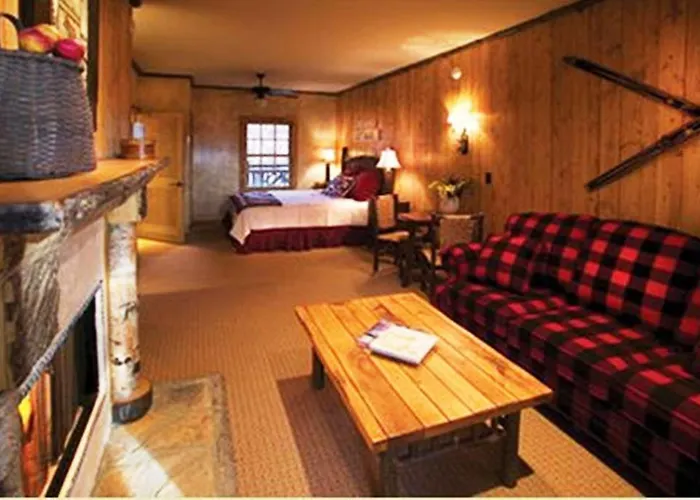 Top Gatlinburg TN Hotels on the Strip