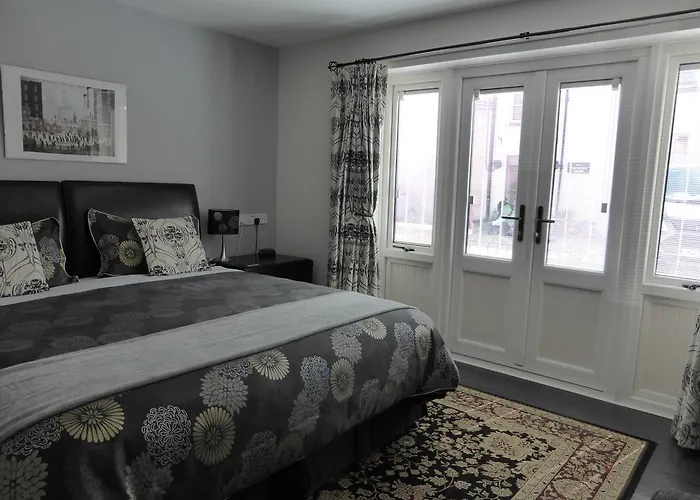 Top Affordable Accommodations in Charming Ilchester